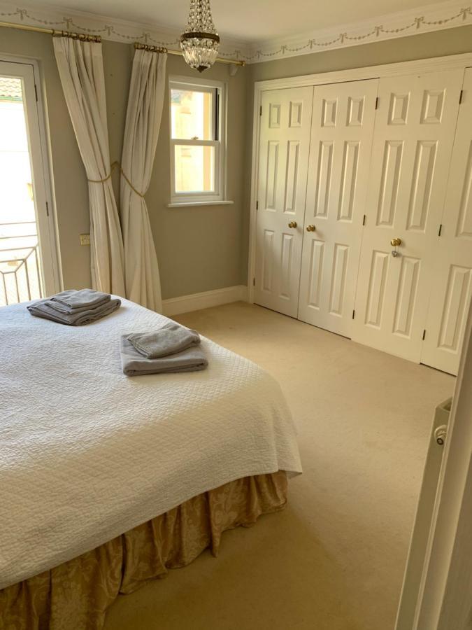 Circus Mews Townhouse:2 Beds:2 En-Suite Baths:Parking:City Centre:Quiet Area Esterno foto