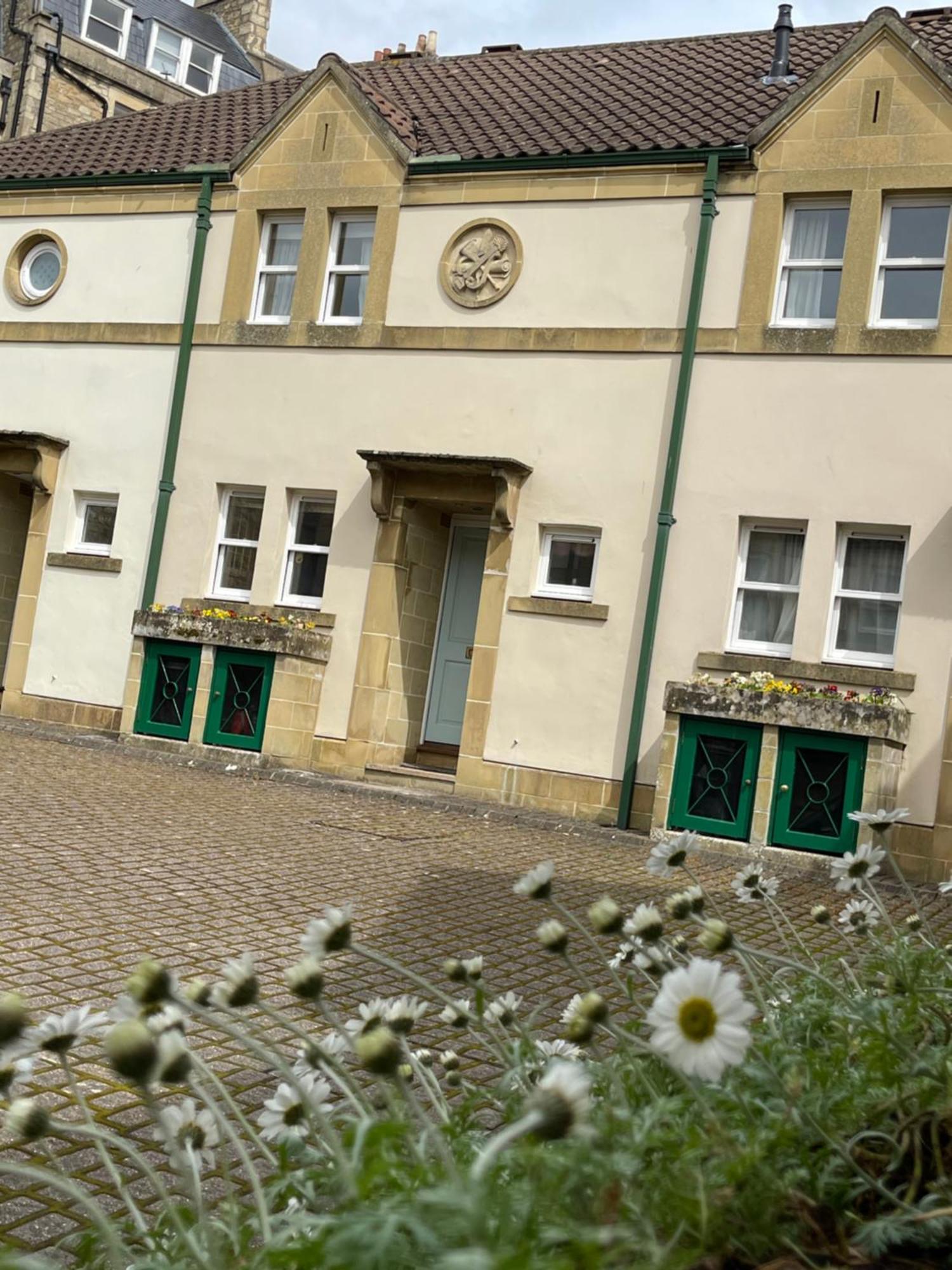 Circus Mews Townhouse:2 Beds:2 En-Suite Baths:Parking:City Centre:Quiet Area Esterno foto